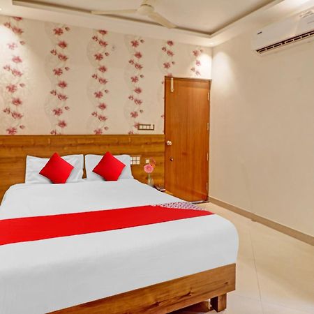 Hotel O Formula Vanivilasa Puram Kültér fotó