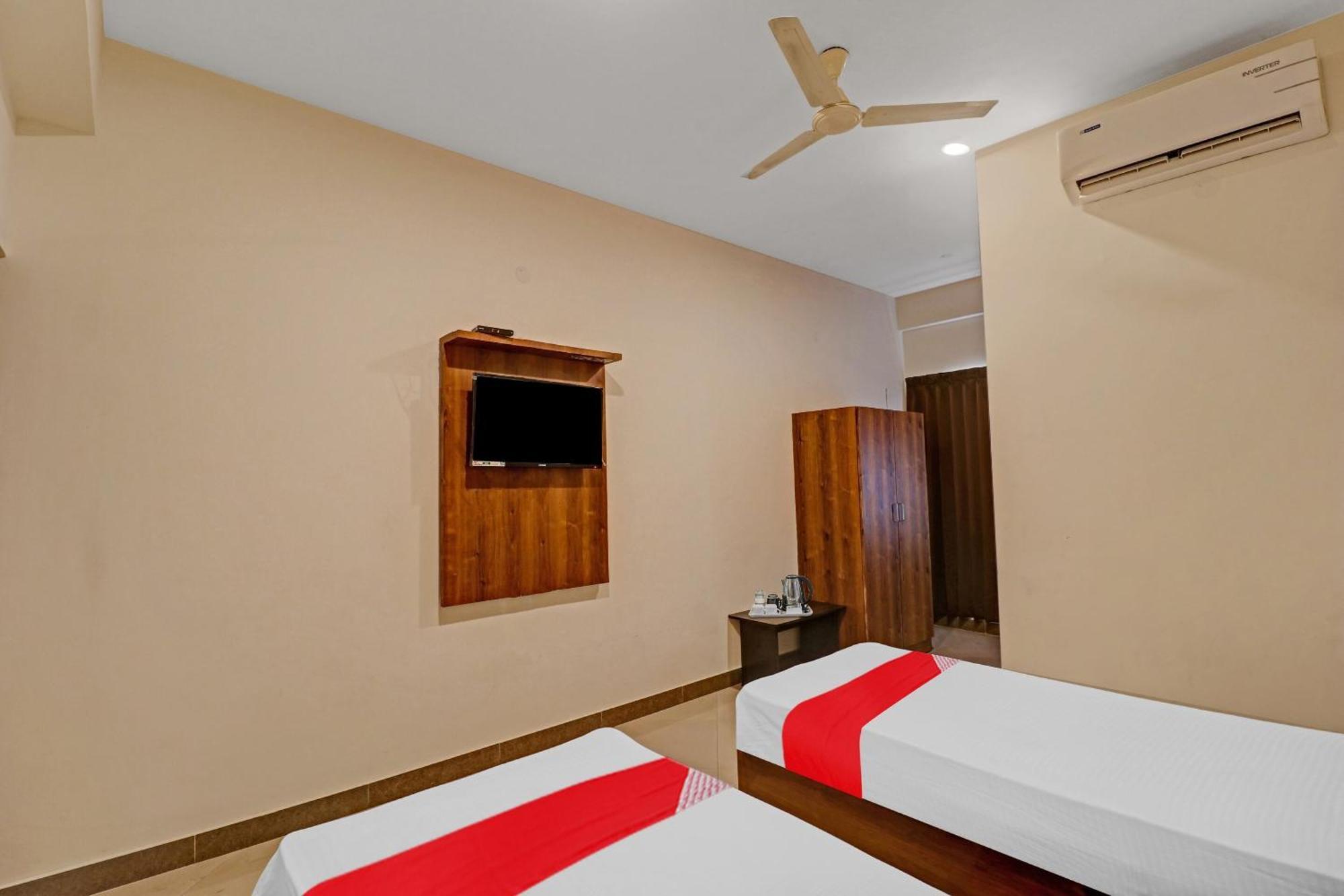 Hotel O Formula Vanivilasa Puram Kültér fotó